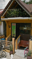 Lolita's Eatery outside