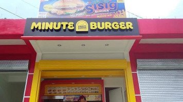 Minute Burger Liloy outside