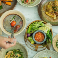 The Thai Library food