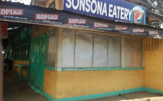 Sonsona Eatery outside