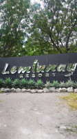 Lemlunay outside