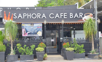 Saphora Cafe outside