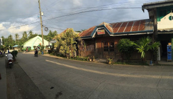 Tang Ado’s Inihaw And Lechon outside