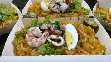 Ice N Pearl Pansit Malabon food