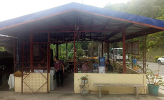 Bannit Meals And Noodles outside