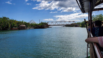 Rio Verde Floating Resto outside