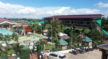 Star Monica Resorts And outside