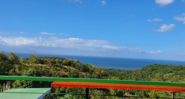 Hashi Mountain Resto outside