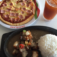 Graceland food