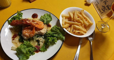 Belgian Bistro food