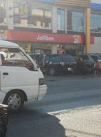 Jollibee outside