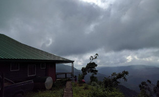 Ocean Mountain Breeze Camp Resort (d' Hulk Resto Park outside