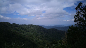 Ocean Mountain Breeze Camp Resort (d' Hulk Resto Park outside