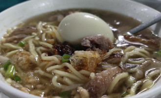 Nonoys Batchoy Haus food