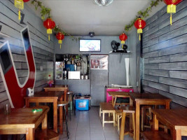 Fud Magnet Resto inside