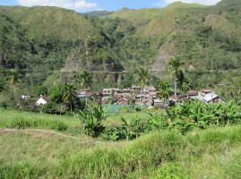 Tinglayan Luplupa River Side Inn And outside