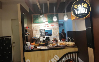 Café Tribu Montalban inside