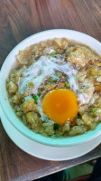 Batchoyan Sa Ilawod food