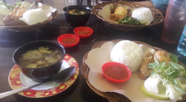 Warung Sobet food