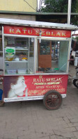 Ratu Seblak Balaraja outside