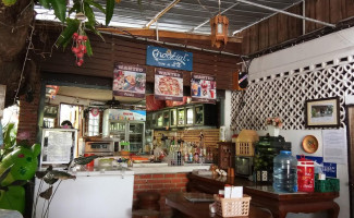 Chookiat Pool And Pizza, Mae Sariang Town inside