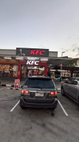 Kfc Ptt Langsuan (jingjo) outside