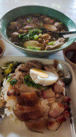 ร้านก๋วยเตี๋ยวนายเอกนาทวี food