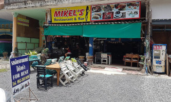 Mikel's Restaurant Bar outside