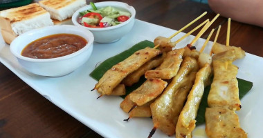 คั่วไก่ Hybrid food