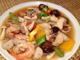 ครัวจันท์สุข food