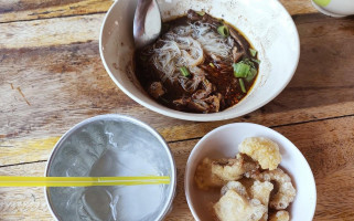 ก๋วยเตี๋ยวเรือโกเฮง 2498 drink