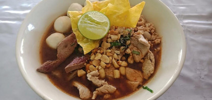 กรุงศรีก๋วยเตี๋ยวเรืออยุธยา food