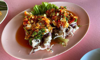 ร้านอาหารคุณสุธน ถ้ำพระยานคร food