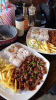 Cafe' De Grill food