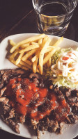 Cafe' De Grill food