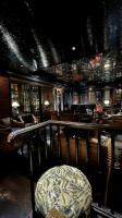 The Mandarin Oriental Shop inside