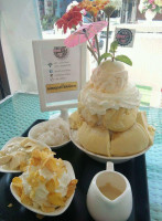 Sweet House Bingsu drink