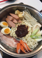 Orca Shabu food