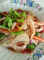 ส้มตำเจ้หมวยบ้านเพชร food