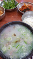 Yukgeori Gomtang food