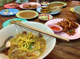 Kao Soi Lamduan Fa Ham food