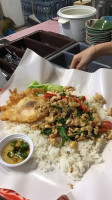 ข้าวแกงขวัญเรือน food