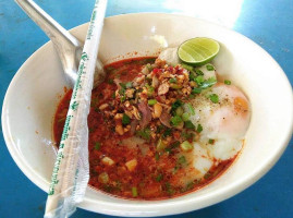 ก๋วยเตี๋ยวต้มยำ หนองฮี food