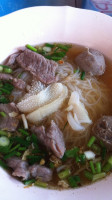 ร้านก๋วยเตี๋ยวภูกามยาว food