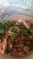 ไก่ย่างพรทิพย์ food