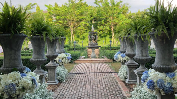 L'harmonies Farm&garden outside