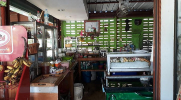 ร้านส้มตำโคราช ปั้มบางจาก เมืองบางยม inside