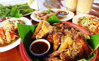 ร้านโกดัง ไก่ย่างเขาสวนกวาง (kodang food