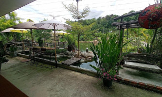 โรงคั่วกาแฟคิงคอฟฟี่ King Koffee Roast House outside