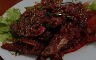 ครัวหมวดสนอง food